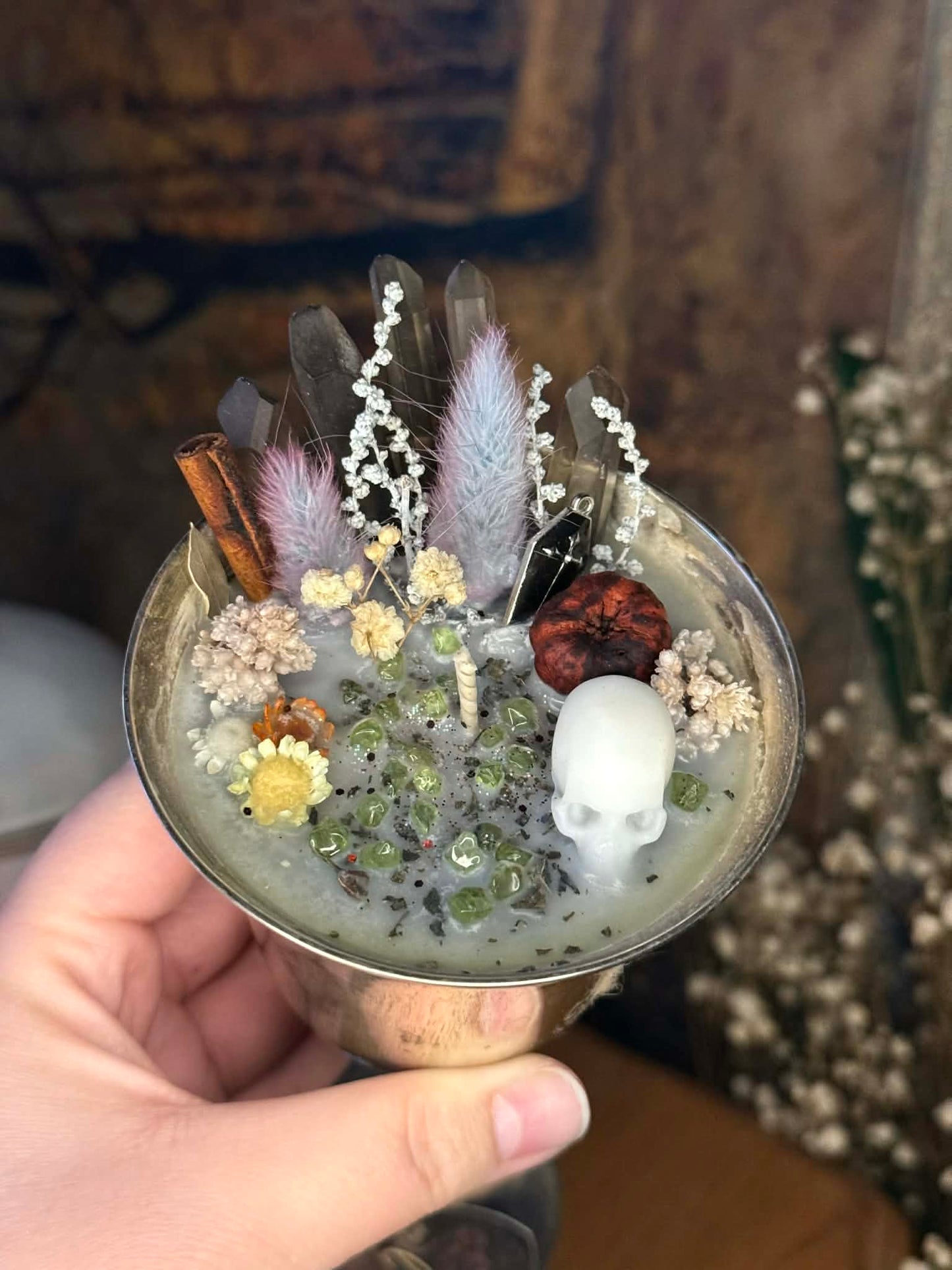 Coupe d'argenterie 1 - Pleurs au cimetière