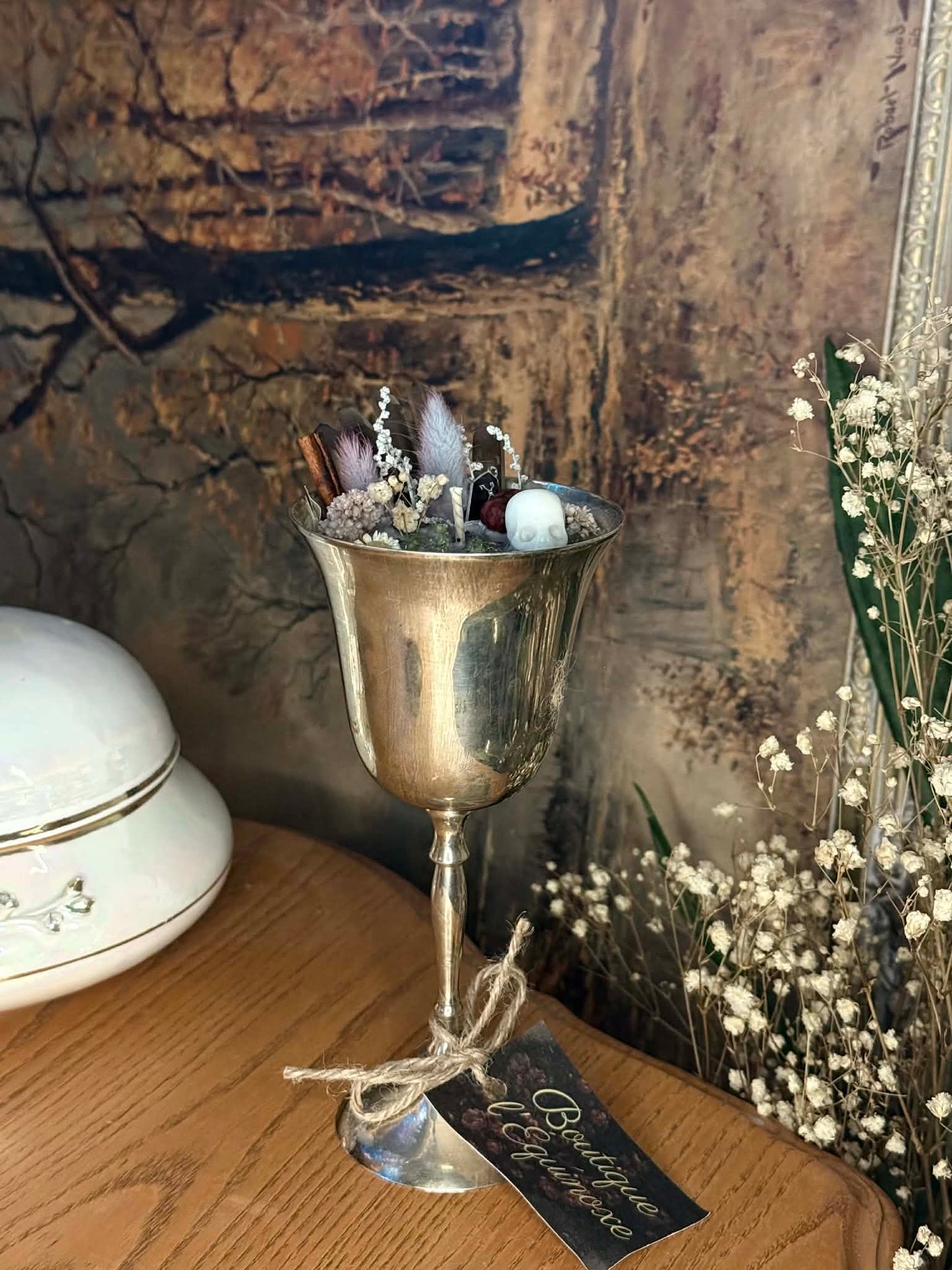 Coupe d'argenterie 1 - Pleurs au cimetière